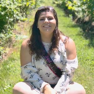 Meet your Posher, Val